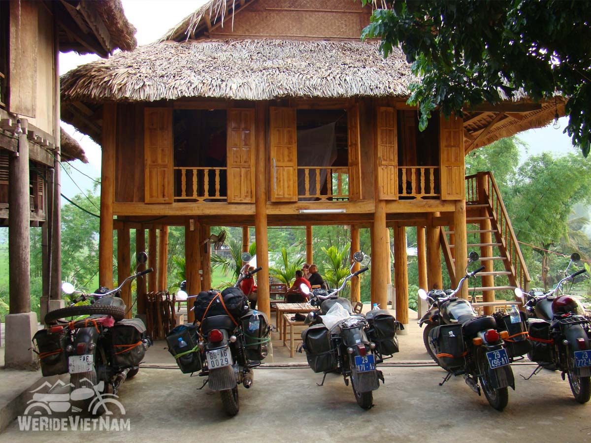 Motorbike tour to Mai Chau homestay
