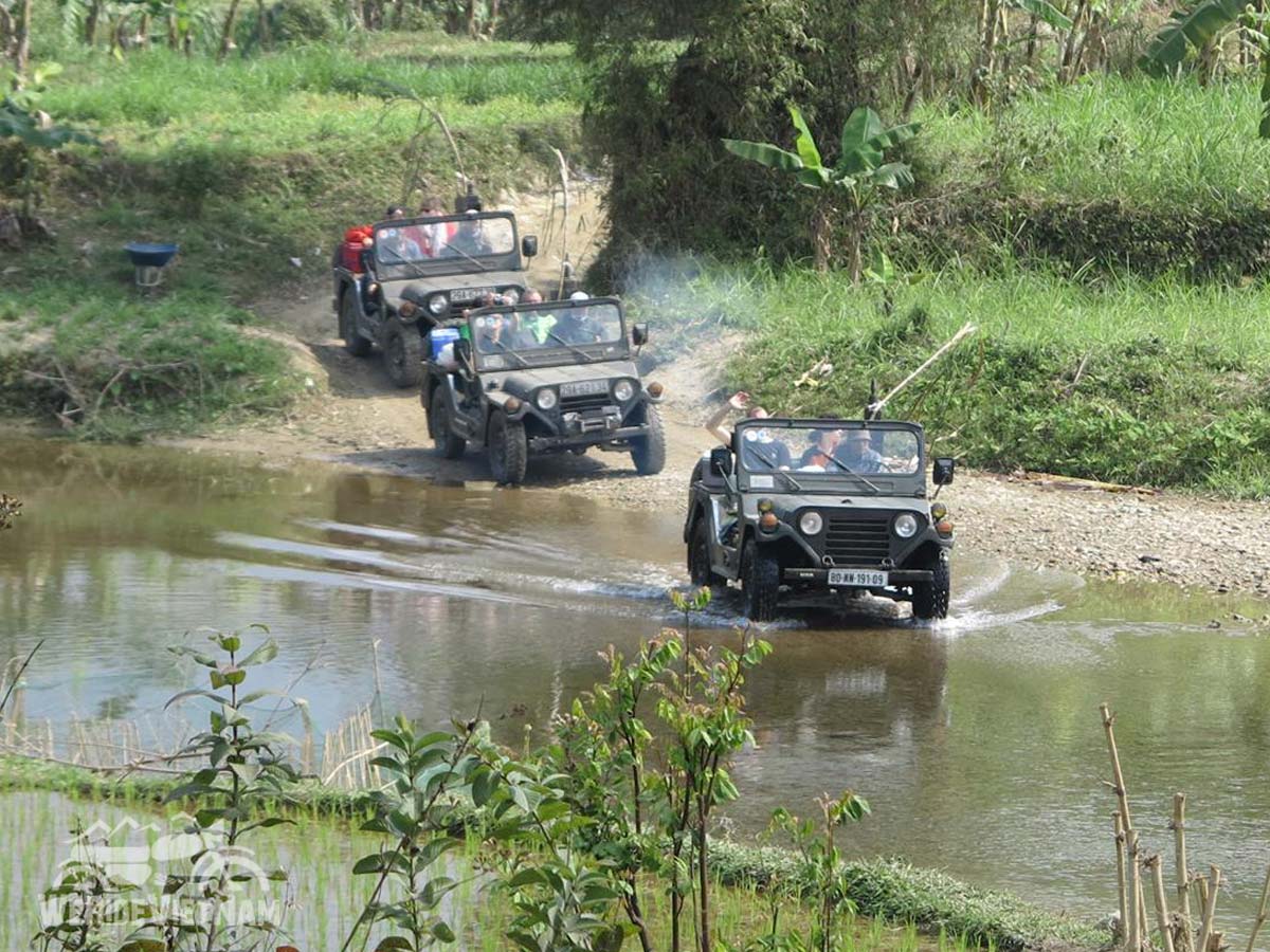vietnam-us-army-jeep-off-road-tour