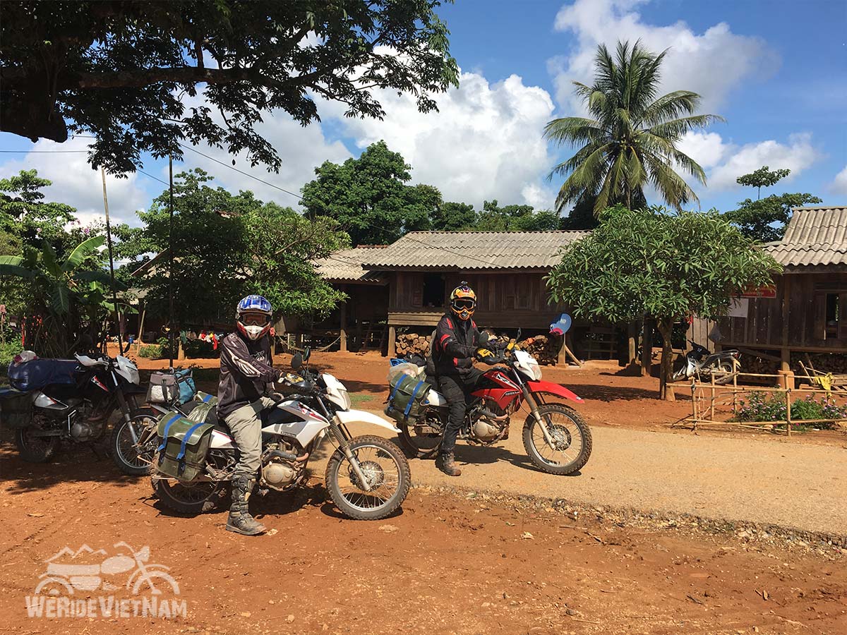 Laos Motorbike tour-adventure-ride