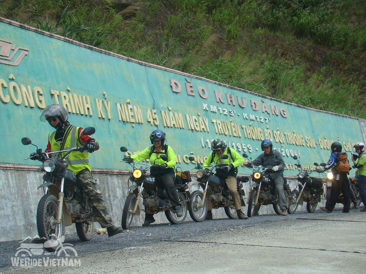 we-ride-vietnam-ho-chi-minh-trail tour at Khe Sanh